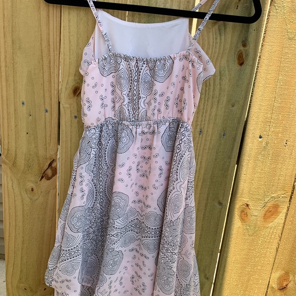 Dress - Picture 4 of 5